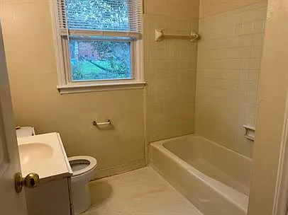Springview Charlotte - 4608-4 — Photo 3
