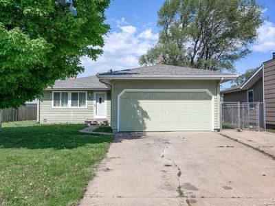 740 Birch Dr, Salina, KS, 67401