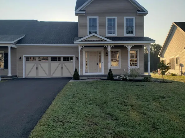 66 Averill Avenue, Averill Park, NY 12018