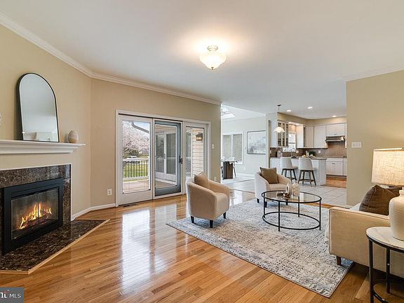 5th image of 3700 Elberta Ln