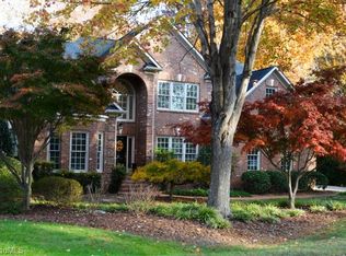 10 Tallowood Ct, Greensboro, NC 27455