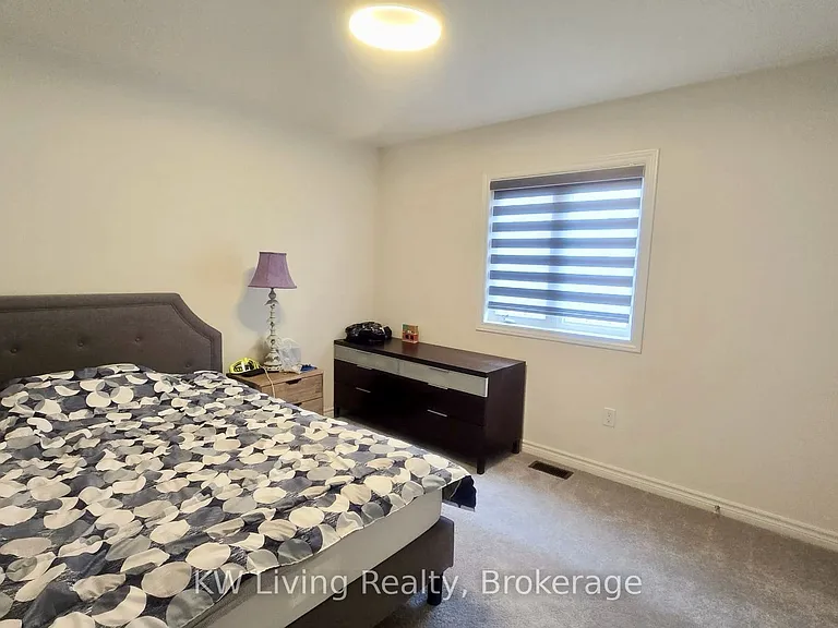 33 Valleo St — Photo 15