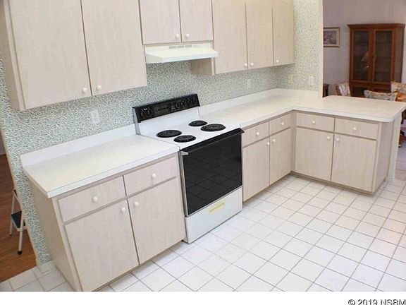 3rd image of 17940 SE 106th Ct