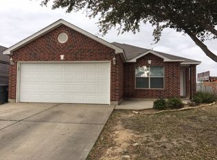 2995 Rains, Laredo, TX 78043