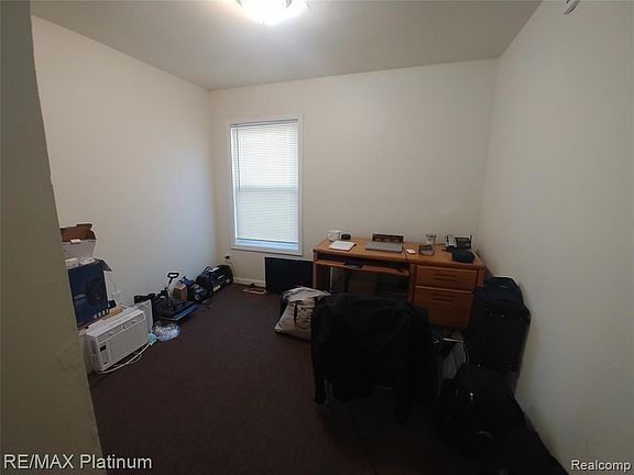 5th image of 14111 Auburn Ave