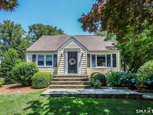 30 Oriole Lane, Trumbull, CT 06611