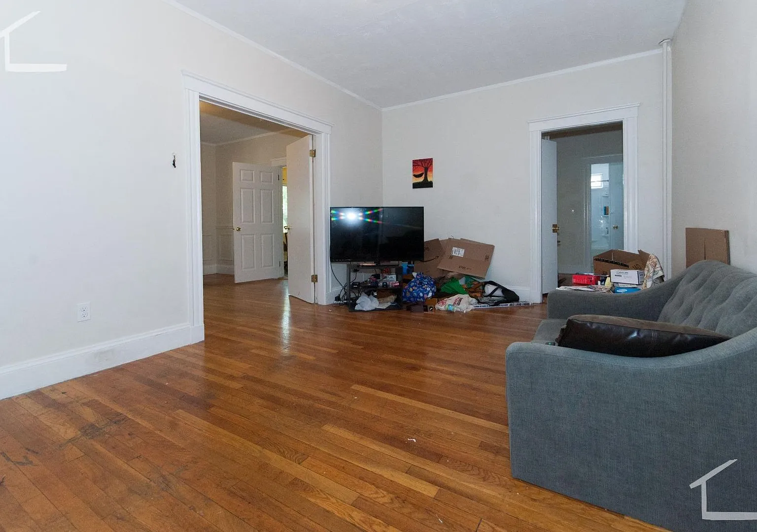 Gorgeous Brighton Townhouse ( $1000 per person!!) available 9/1/26 — Photo 1