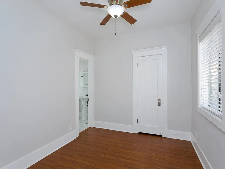 1711 E Ocean Blvd — Photo 15