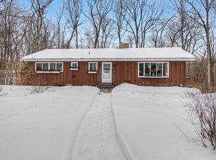 14 Skyline Drive, Essex, VT 05452