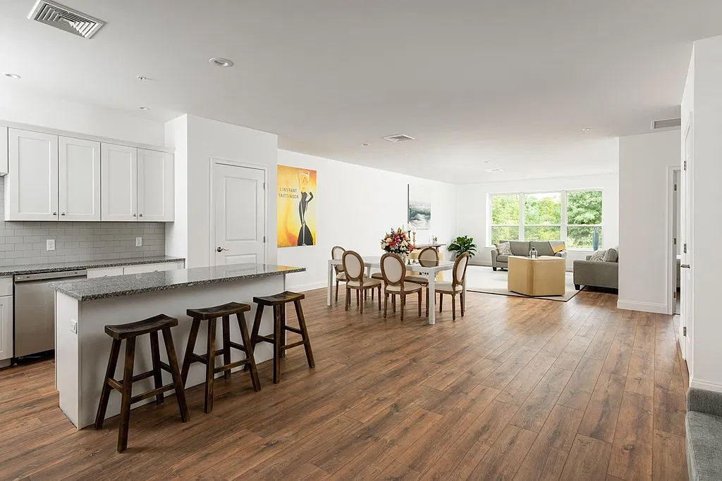 1 bed, 1.0 bath, 1344 sqft, $2,850 — Photo 1