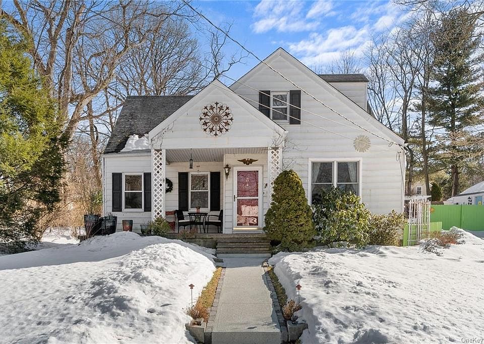 1st image of 21 Rockland Ave