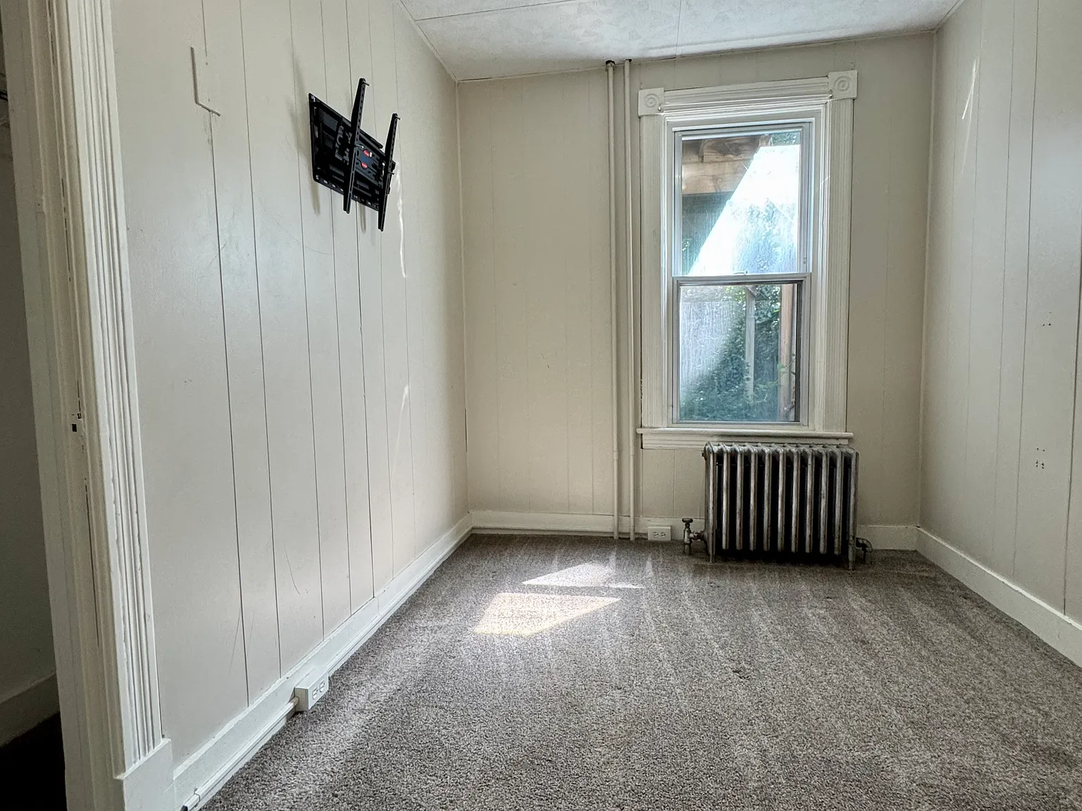 2 bed, 1047 sqft, $1,400 — Photo 4