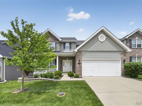 969 Meramec Grove Dr, Ballwin, MO 63021