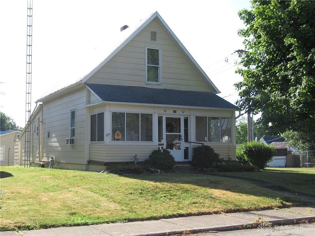 704 N Union St photo 1