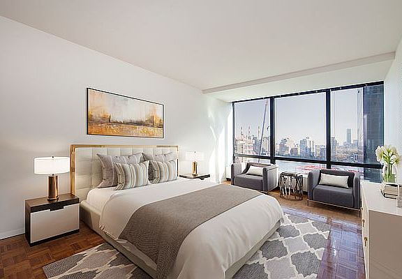 3rd image of 420 E 61st St APT 7C