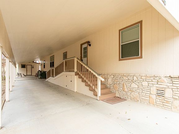 3rd image of 38 Paseo Encinal Dr