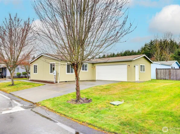 2004 95th Street E, Tacoma, WA 98445