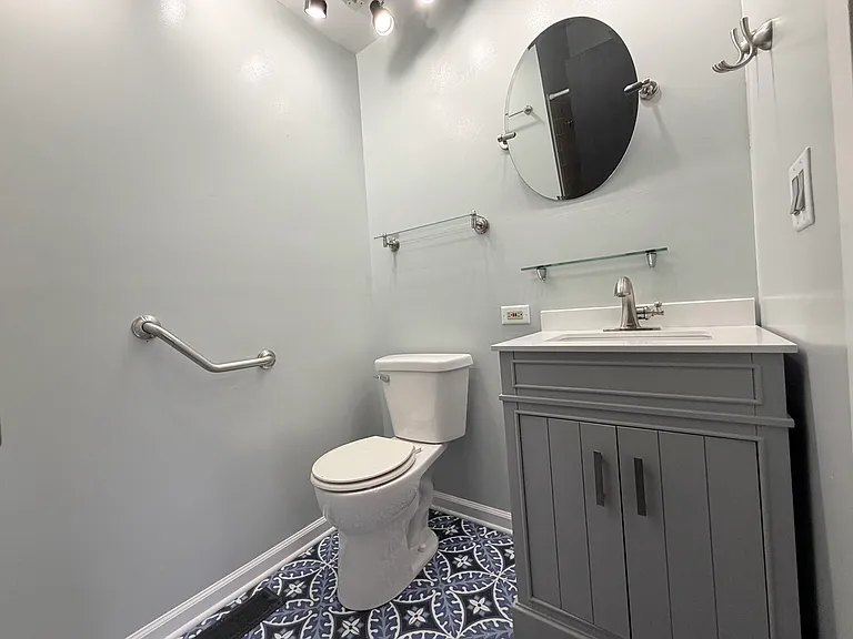 117 Virginia Ct — Photo 10