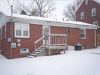3rd image of 423 S Kelsey Ave