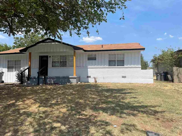 4224 SE Dorchester Dr, Lawton, OK 73501