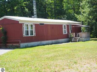 6201 Swamp Rd, Frankfort, MI 49635