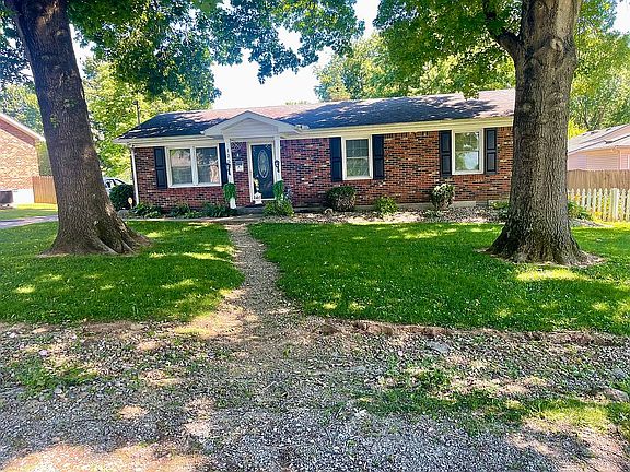 4th image of 125 Hillcrest Dr
