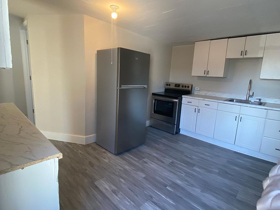 1st image of 38 E Main St Unit 2