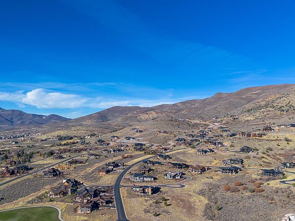 3rd image of 2083 E Upper Lookout Knoll Ct #367