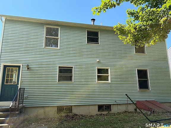 3rd image of 106 Deerfield Ridge Drive