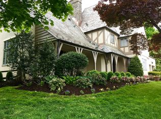 43 Hathaway Ln, White Plains, NY 10605