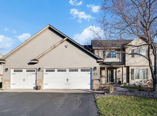 8534 Rhoy St, Victoria, MN 55386