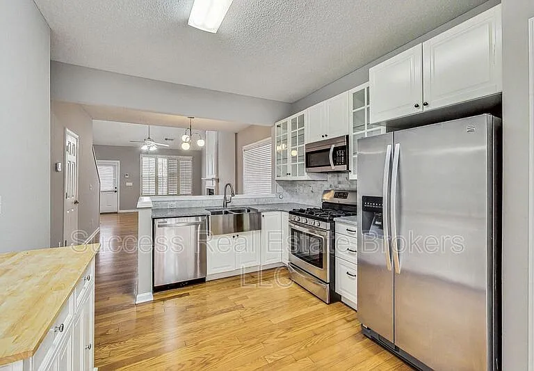 1645 Heyford Cir NW — Photo 22