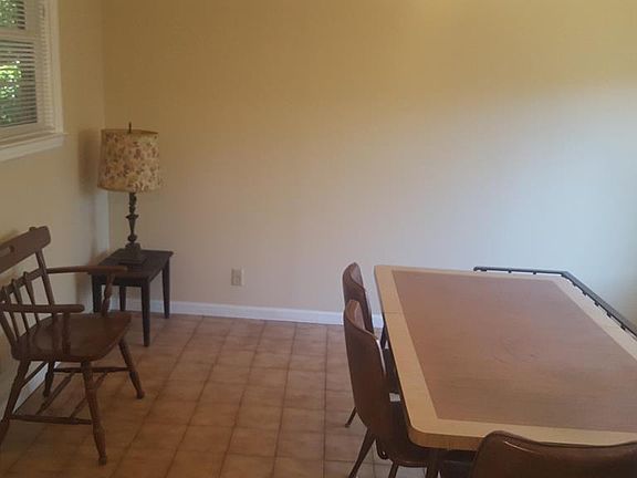 3rd image of 425 Bonnie Dr
