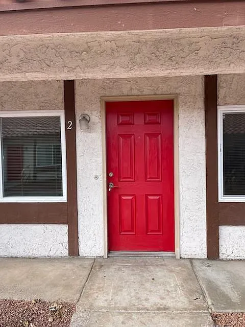 1655 E Harmon Ave #2
