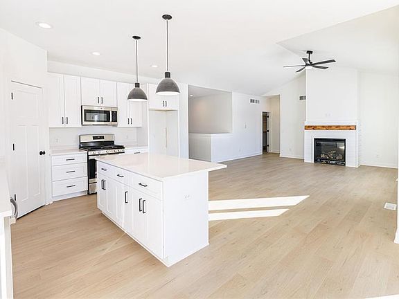 5th image of 1739 East Kyle Circle