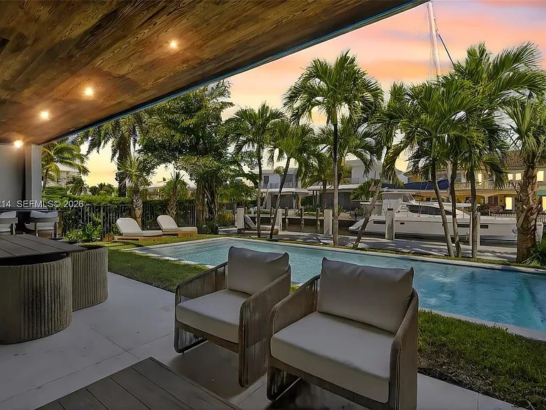 620 Solar Isle Dr — Photo 9