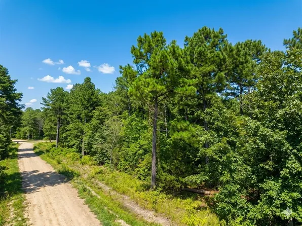 176 Xpress Ln #145, Broken Bow, OK 74728
