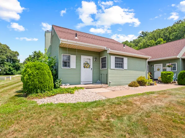 454 Cricket Circle #454, Vernon, CT 06066