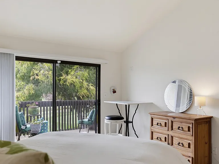 2508 Navarra Dr #403 — Photo 23