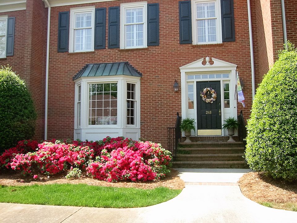 1st image of 248 Glenbrooke Way
