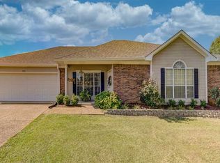 591 S Deerfield Dr, Canton, MS 39046