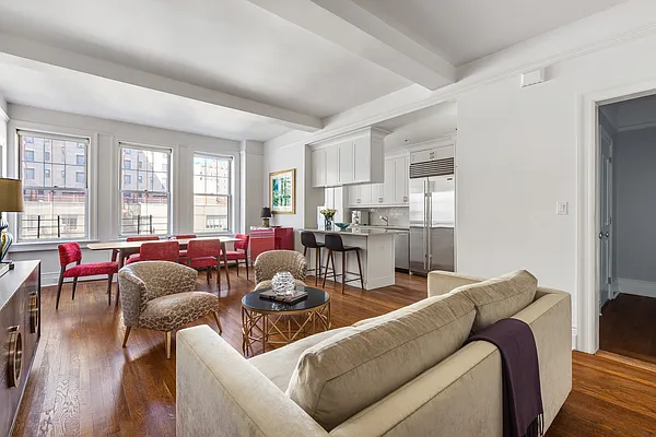 Sold by Compass | media 10