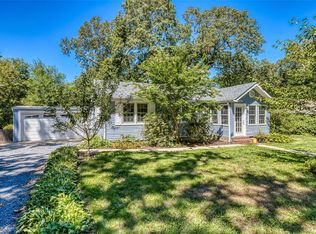 12 Bayview Ct, Setauket, NY 11733