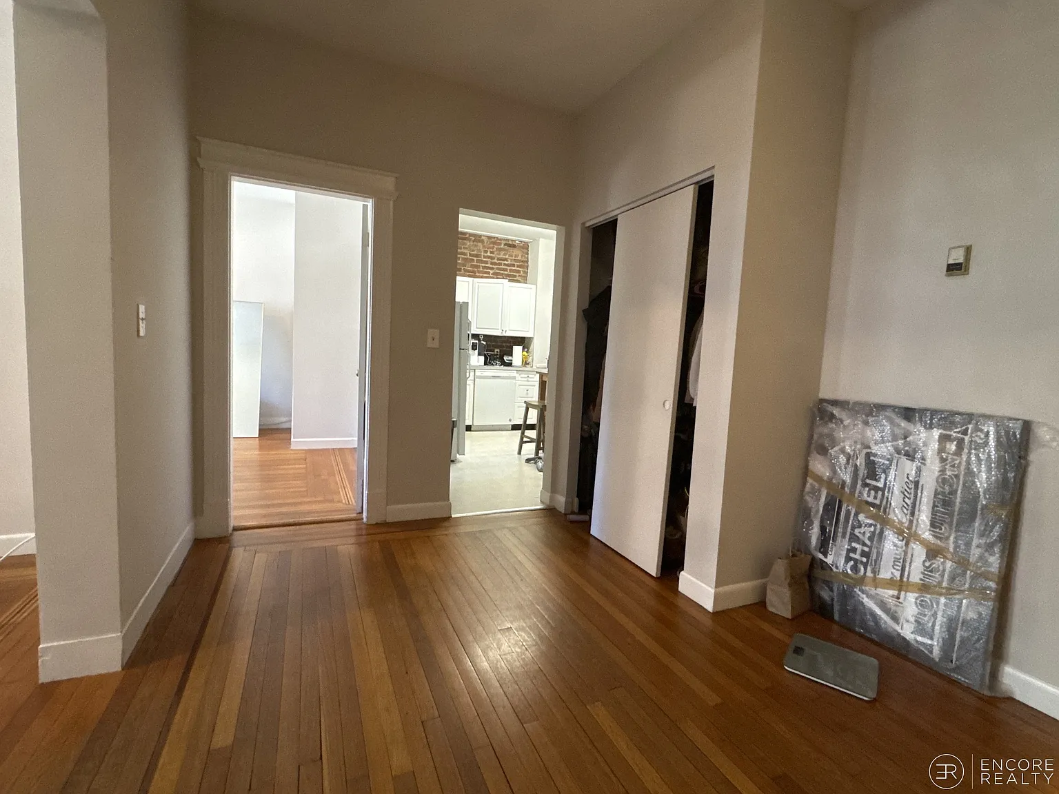 2 bed, 999 sqft, $3,250 — Photo 3