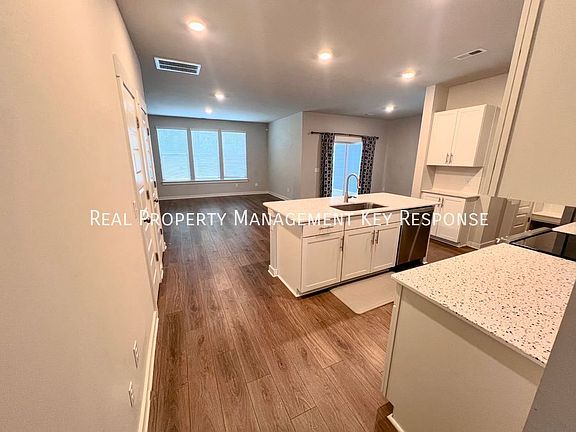 2nd image of 5035 Percival Dr