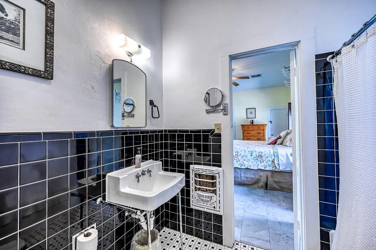 1 bed, 2.0 bath, 1154 sqft, $2,500 — Photo 4