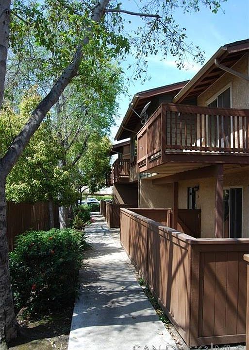 1st image of 207 Westlake Dr Unit 3