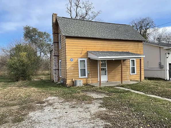 307 S Vine St, Glenwood, IA 51534