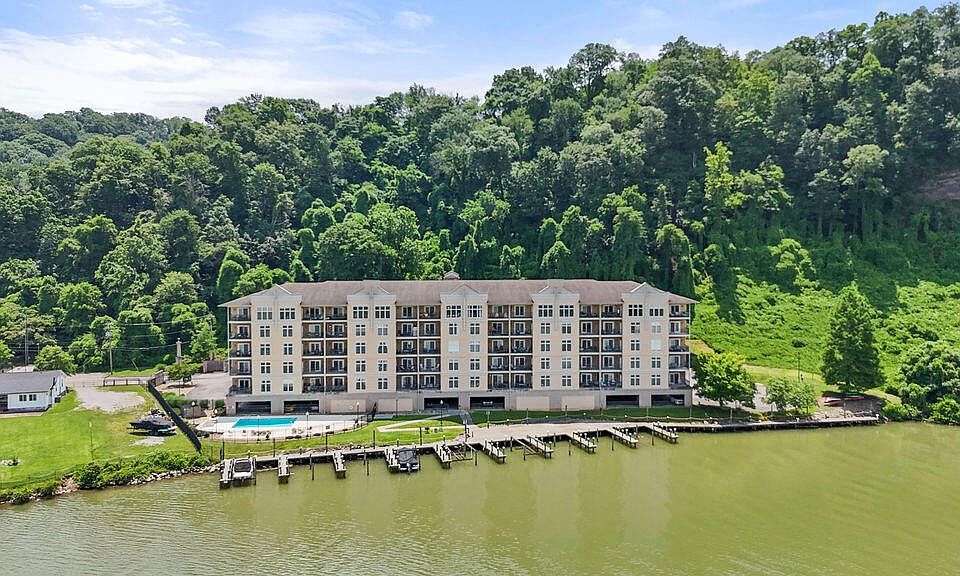 1st image of 3001 River Towne Way