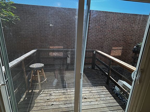 4th image of 1932 N Salem Ave